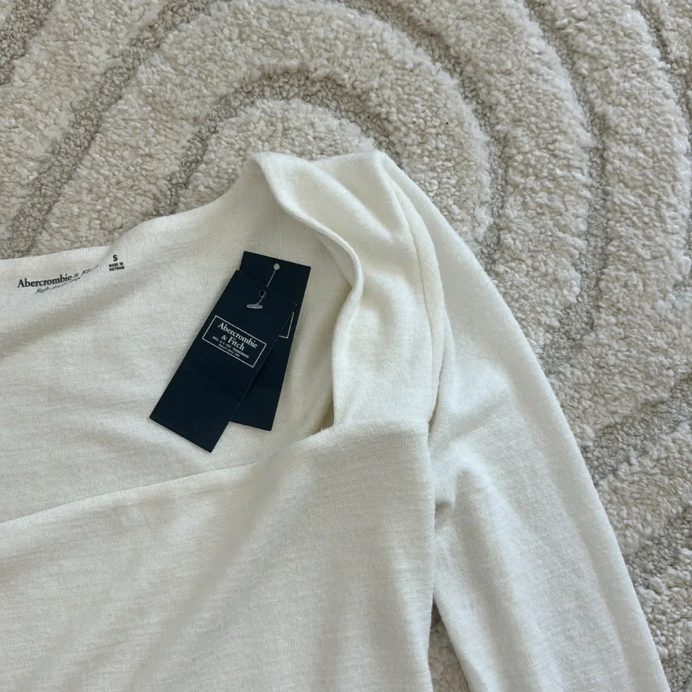 NWT abercrombie cozy square neck bodysuit - Picture 6 of 7